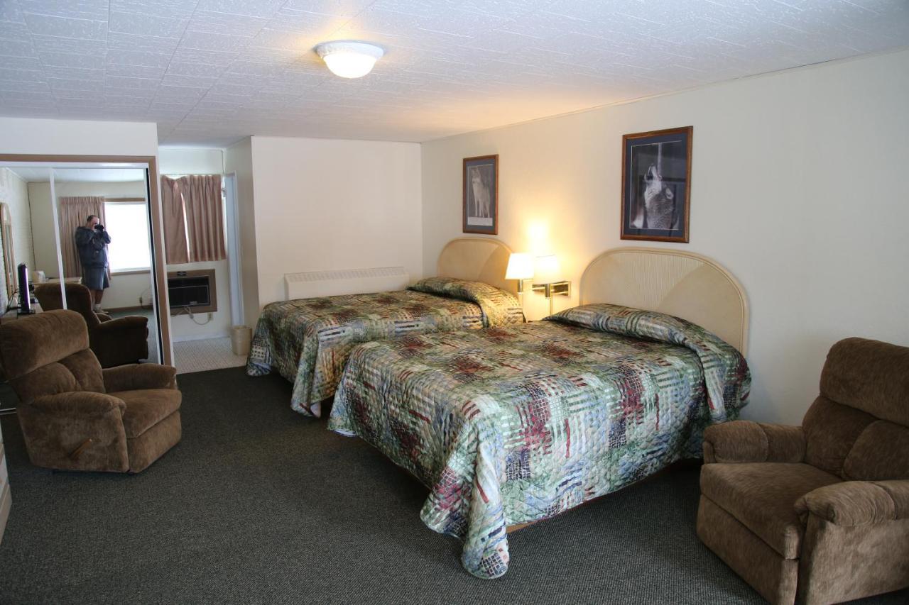 Gray Wolf Lodge Manistique Extérieur photo